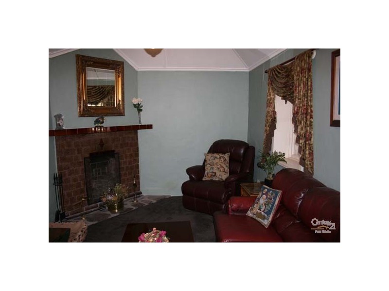 329 Derrington Terrace, Moonta SA 5558