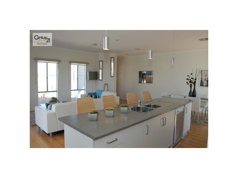 14 Trembath Street, Moonta Bay SA 5558