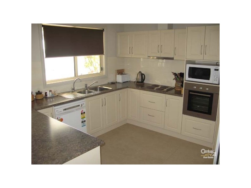 3 Hazel Street, Moonta Bay SA 5558