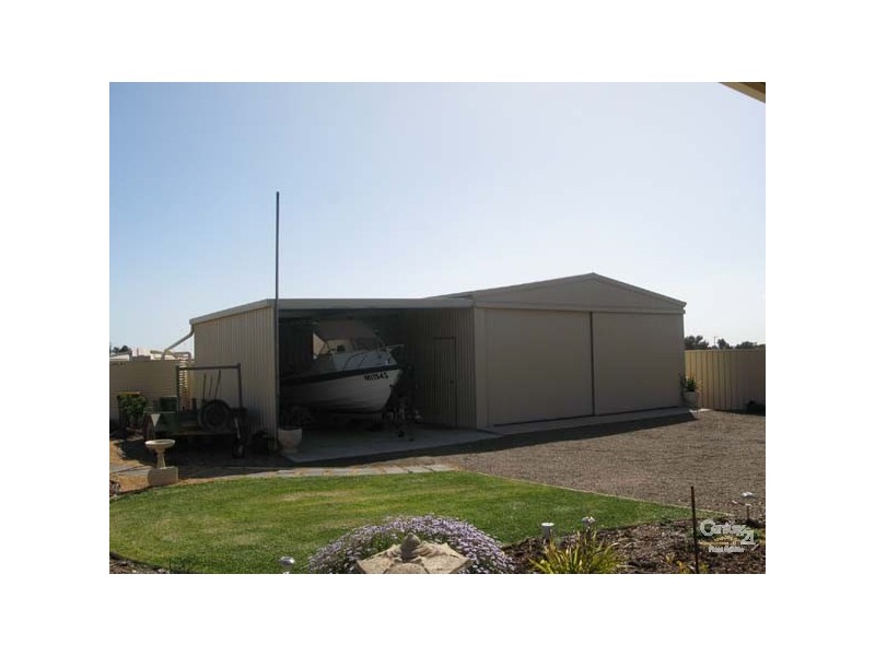 3 Hazel Street, Moonta Bay SA 5558