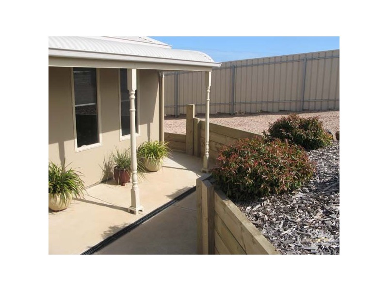7 Keen Street, Moonta Bay SA 5558