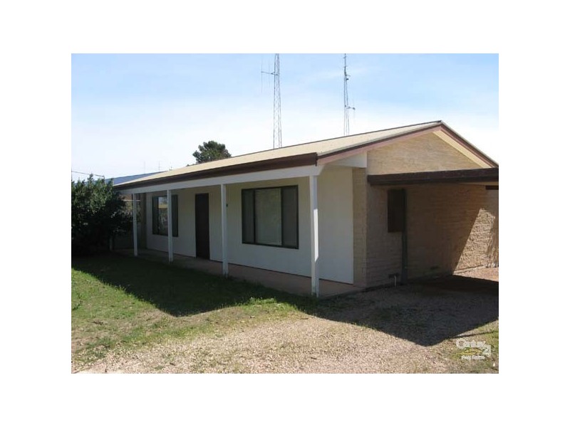 19 Cambridge Street, Moonta Bay SA 5558
