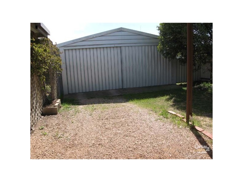 19 Cambridge Street, Moonta Bay SA 5558