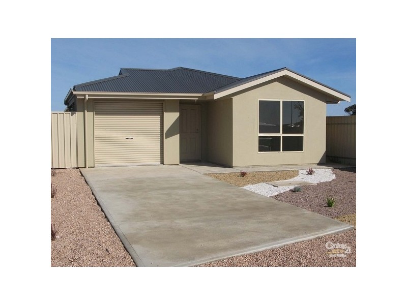 12 Fuss Street, Moonta Bay SA 5558