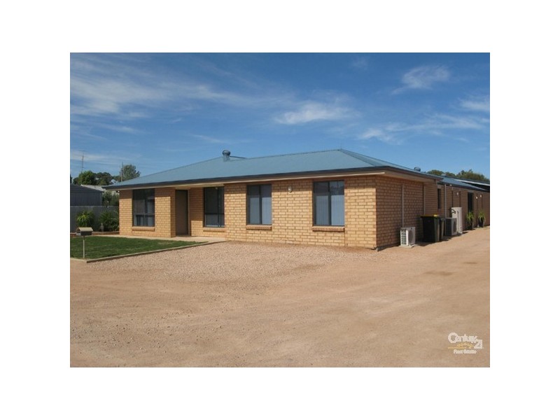 1 Andrew Street, Moonta Bay SA 5558