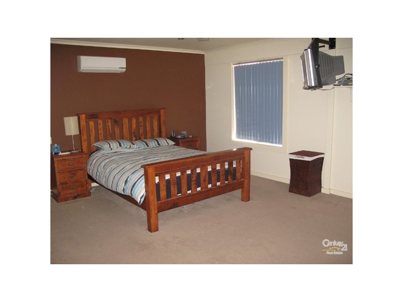 1 Andrew Street, Moonta Bay SA 5558