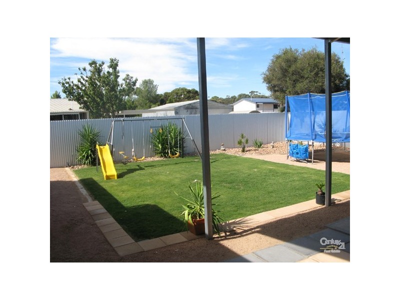 1 Andrew Street, Moonta Bay SA 5558