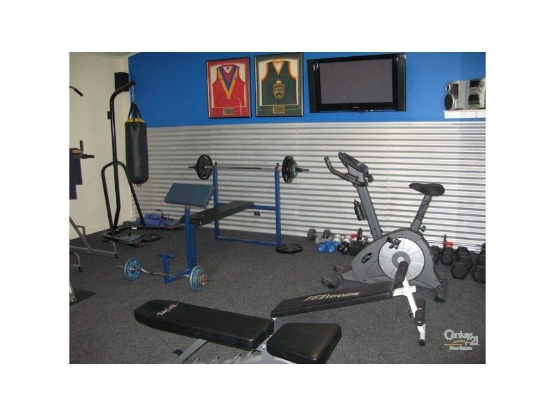 1 Andrew Street, Moonta Bay SA 5558