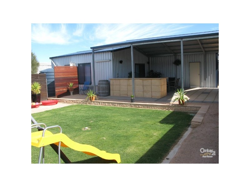 1 Andrew Street, Moonta Bay SA 5558