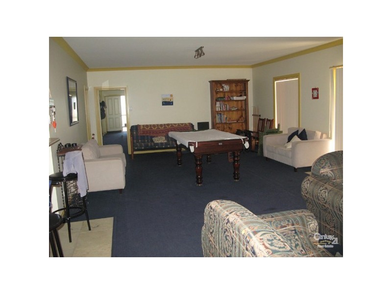 4 Alice Street, Moonta Bay SA 5558