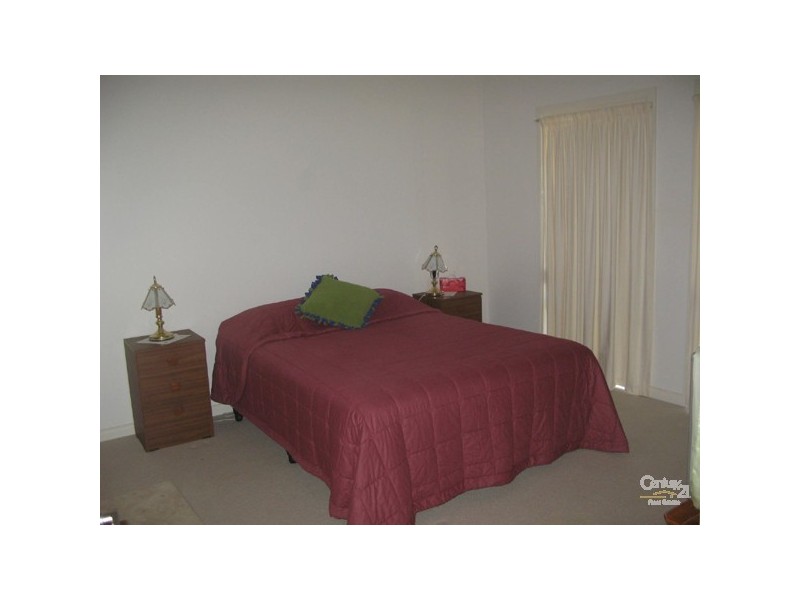 4 Alice Street, Moonta Bay SA 5558