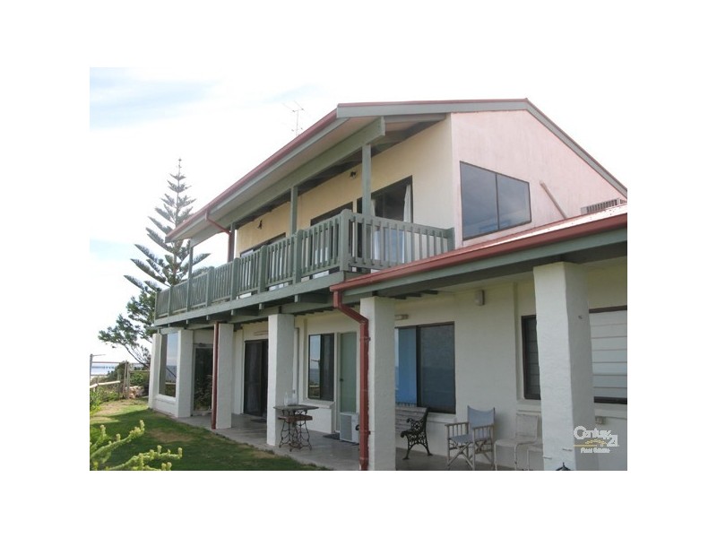 2 Queen Place, Moonta Bay SA 5558
