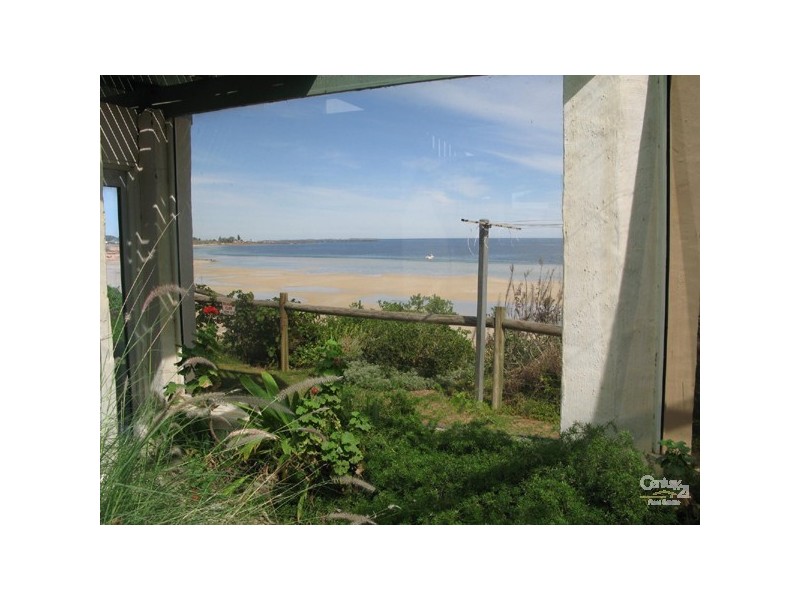 2 Queen Place, Moonta Bay SA 5558