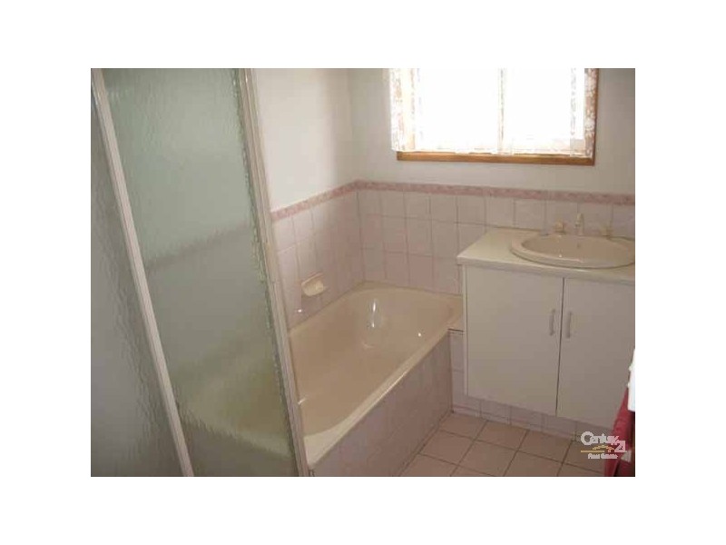 3 Kemp Place, Moonta Bay SA 5558