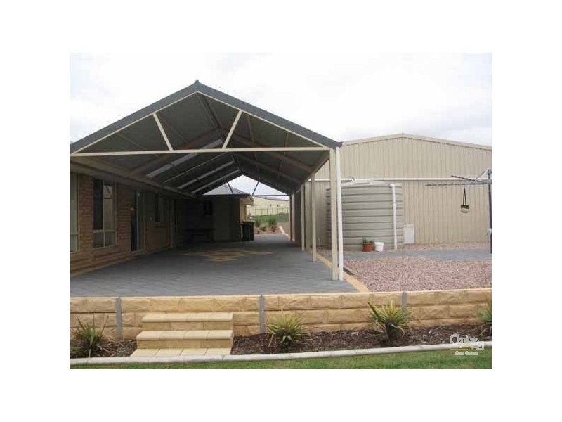 37 Stocker Street, Moonta Bay SA 5558