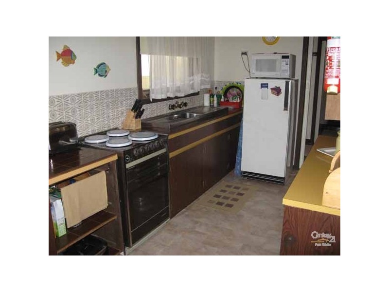20 Trelawney Street, Moonta Bay SA 5558