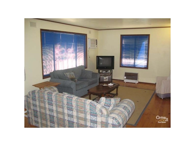 6 Tossell Street, Moonta Bay SA 5558