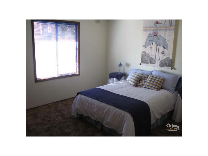 6 Tossell Street, Moonta Bay SA 5558