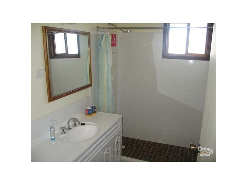 6 Tossell Street, Moonta Bay SA 5558