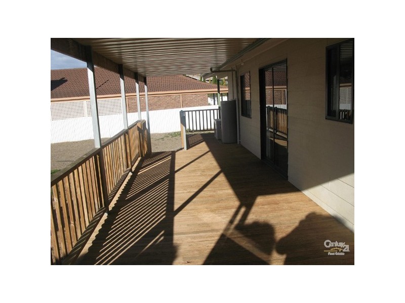 3 Learmond Cr, Moonta Bay SA 5558