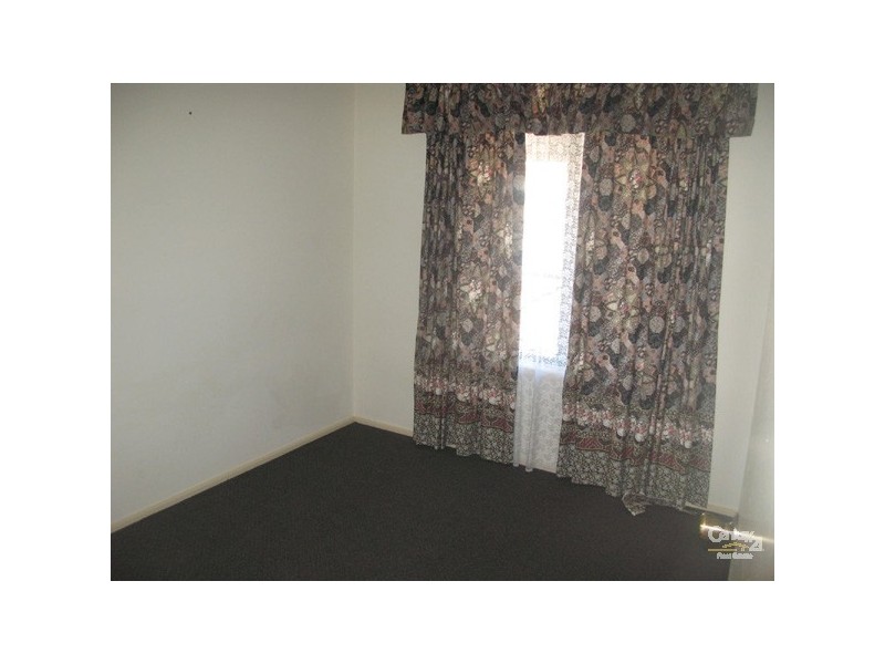 3 Learmond Cr, Moonta Bay SA 5558