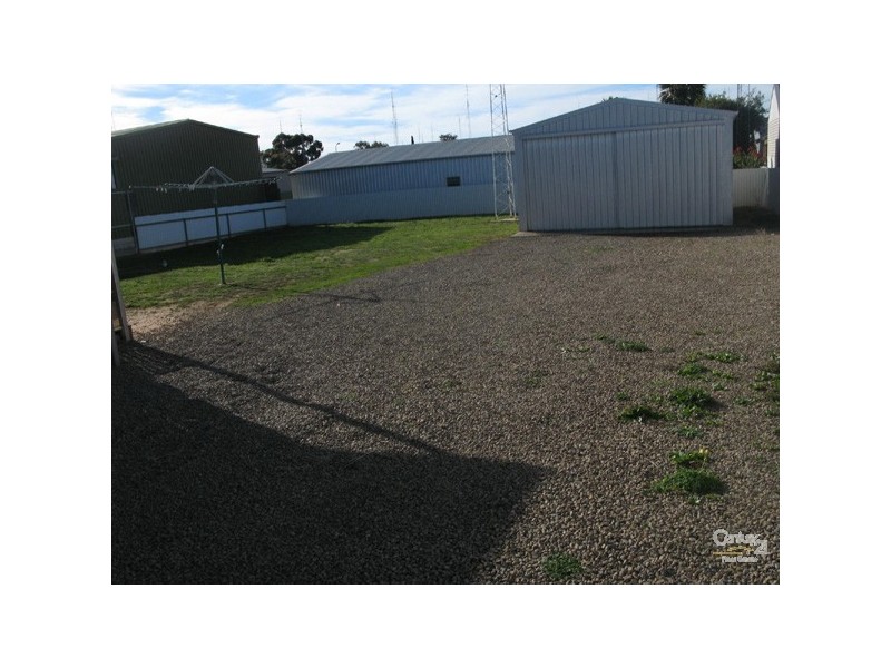 3 Learmond Cr, Moonta Bay SA 5558