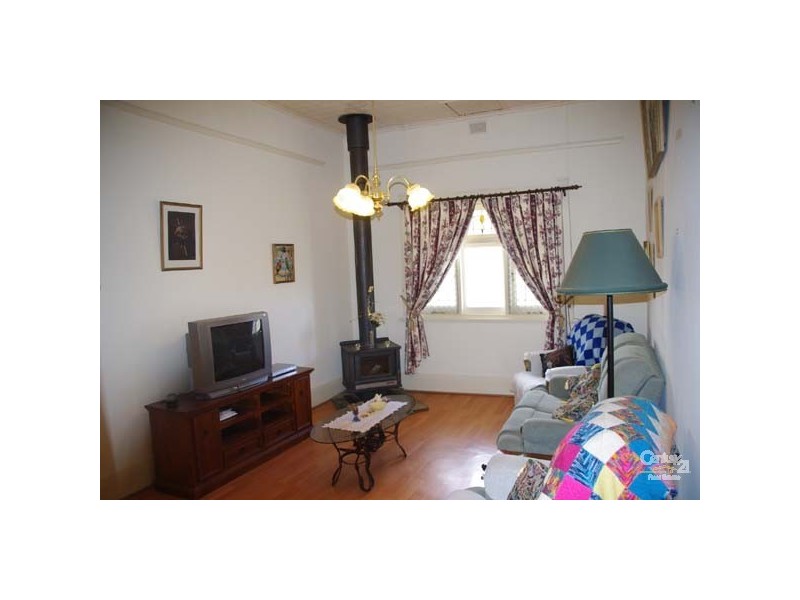 97 George Street, Moonta SA 5558