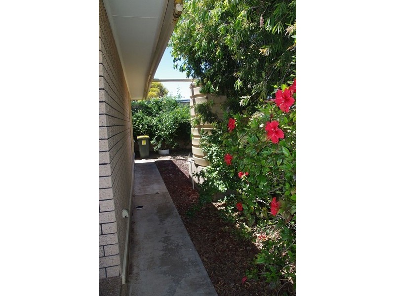 6 Olive Place, Moonta Bay SA 5558