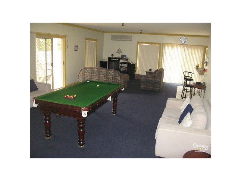 4 Alice Street, Moonta Bay SA 5558