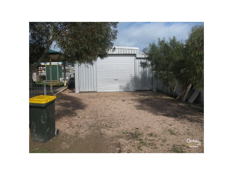11 Andrew Street, Moonta Bay SA 5558