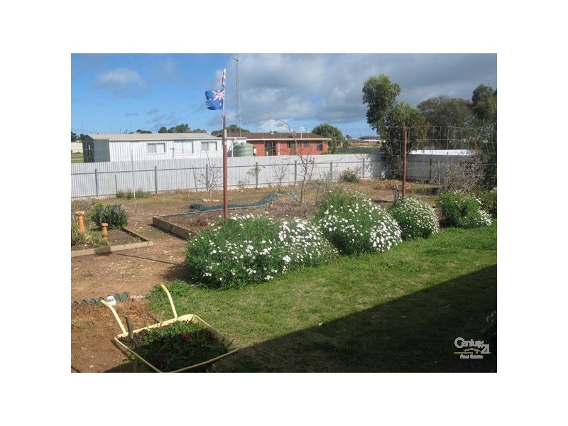 11 Andrew Street, Moonta Bay SA 5558