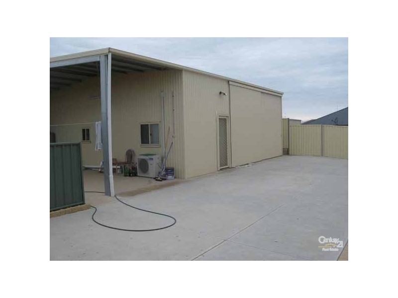 6 Sanders Street, Moonta Bay SA 5558