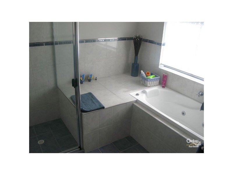 4 Cambridge Street, Moonta Bay SA 5558