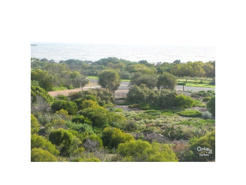 4 Cambridge Street, Moonta Bay SA 5558