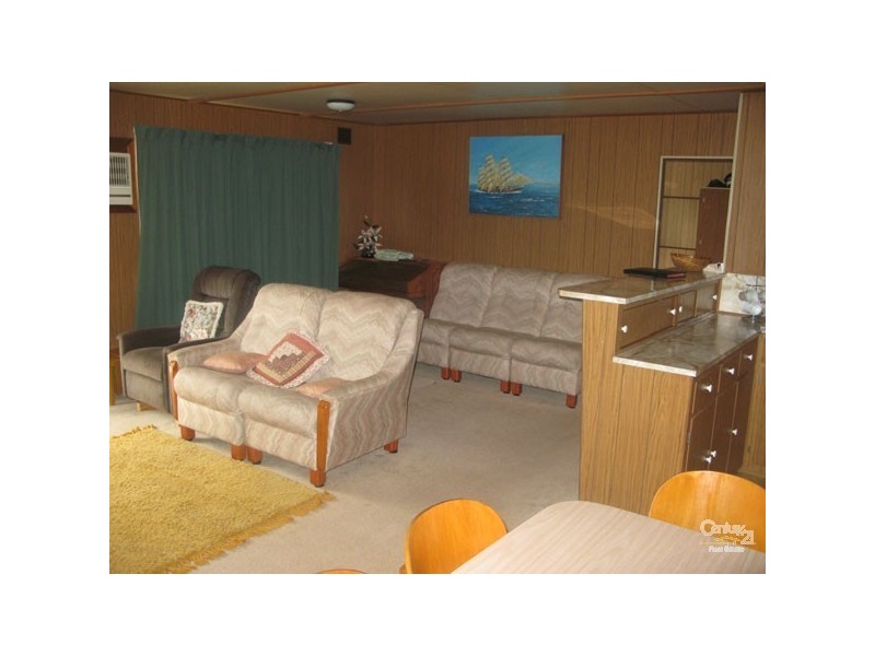 16 Prankerd Street, Moonta Bay SA 5558