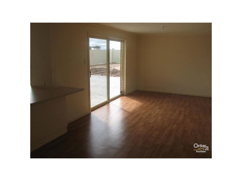 8 Spry Court, Moonta Bay SA 5558