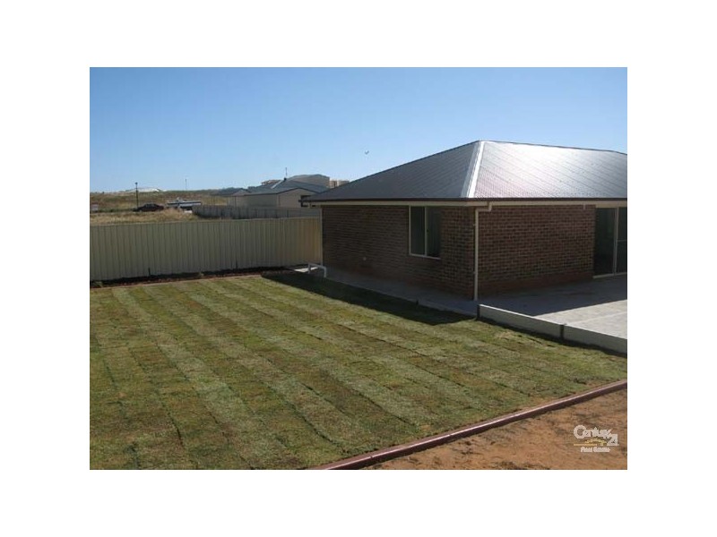 8 Spry Court, Moonta Bay SA 5558