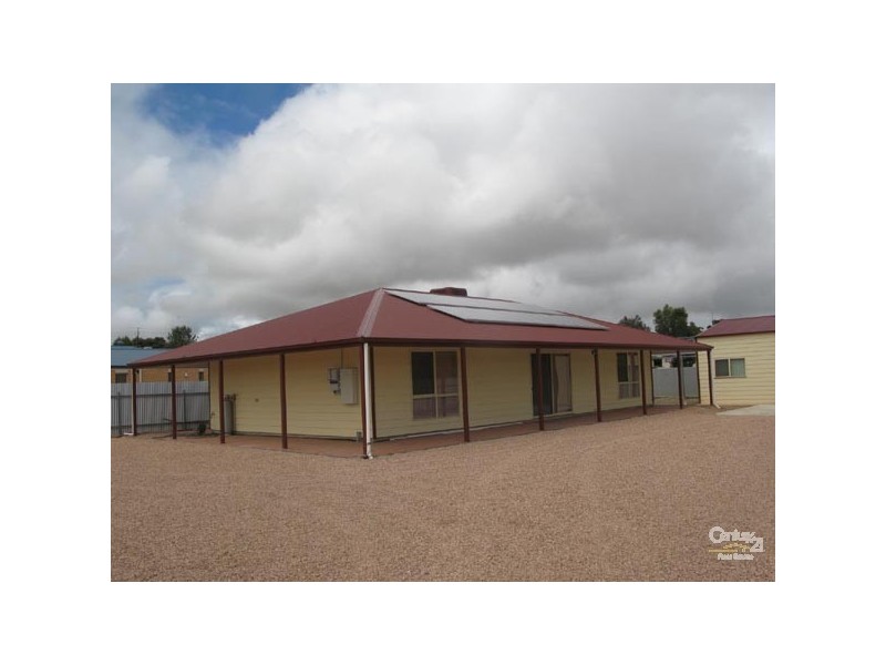 3 Andrew Street, Moonta Bay SA 5558