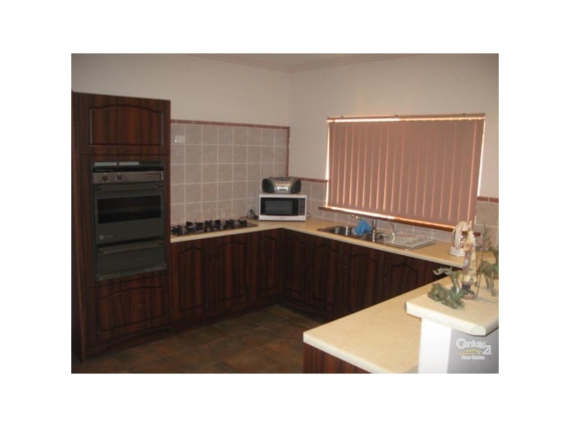 3 Andrew Street, Moonta Bay SA 5558