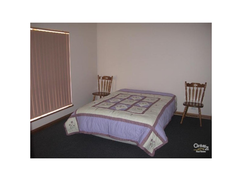 3 Andrew Street, Moonta Bay SA 5558