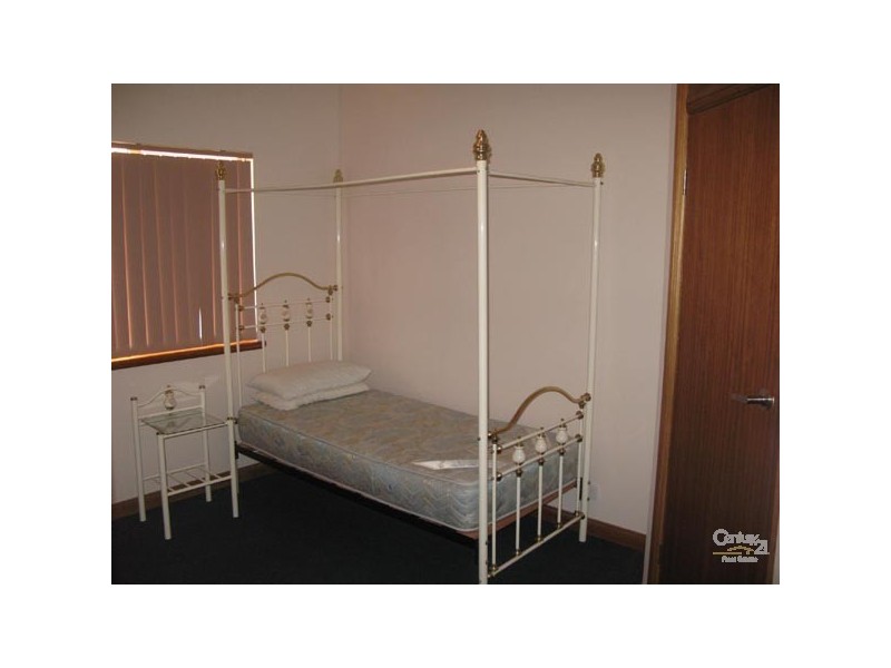 3 Andrew Street, Moonta Bay SA 5558