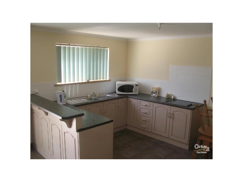 3 Andrew Street, Moonta Bay SA 5558