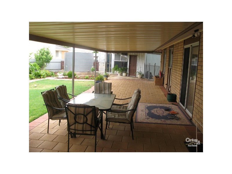 94 Bay Road, Moonta Bay SA 5558