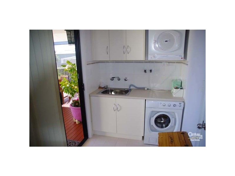 10 Reynolds Street, Moonta Bay SA 5558