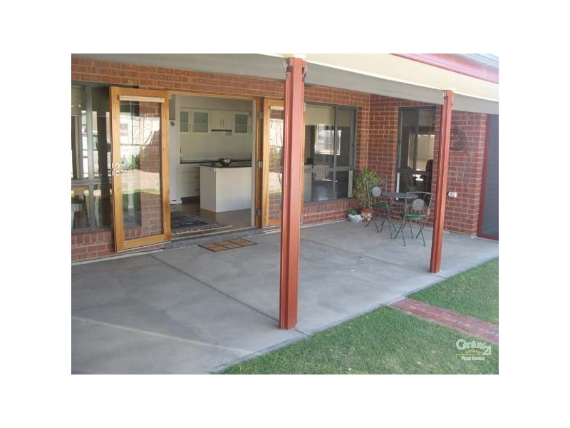 9 Crutchett Road, Moonta SA 5558