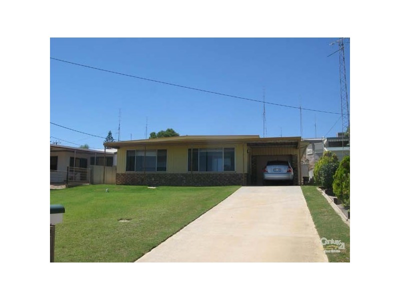 24 Esplanade, Wallaroo SA 5556