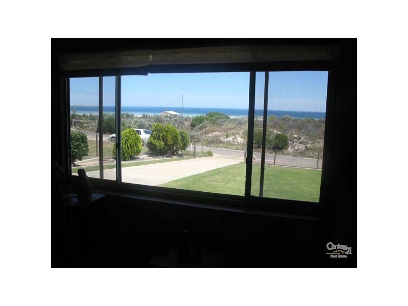 24 Esplanade, Wallaroo SA 5556