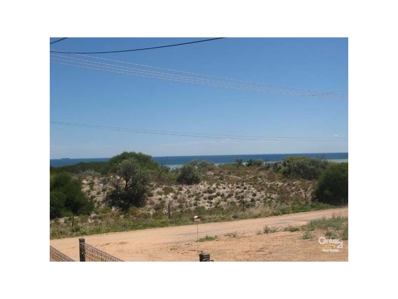 24 Esplanade, Wallaroo SA 5556