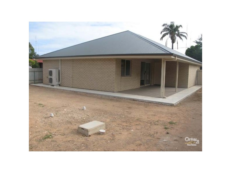 8b Symons Street, Moonta Bay SA 5558