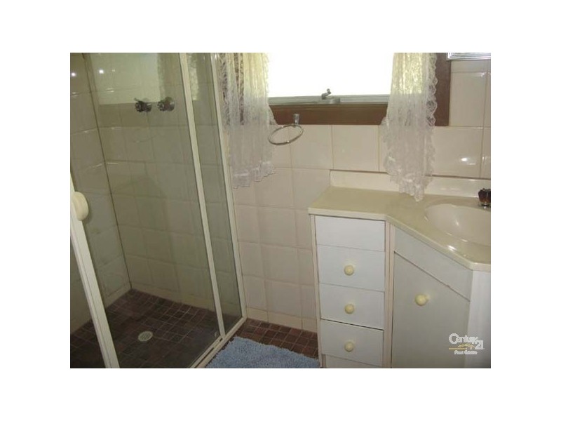 3 Playtime Parade, Moonta Bay SA 5558